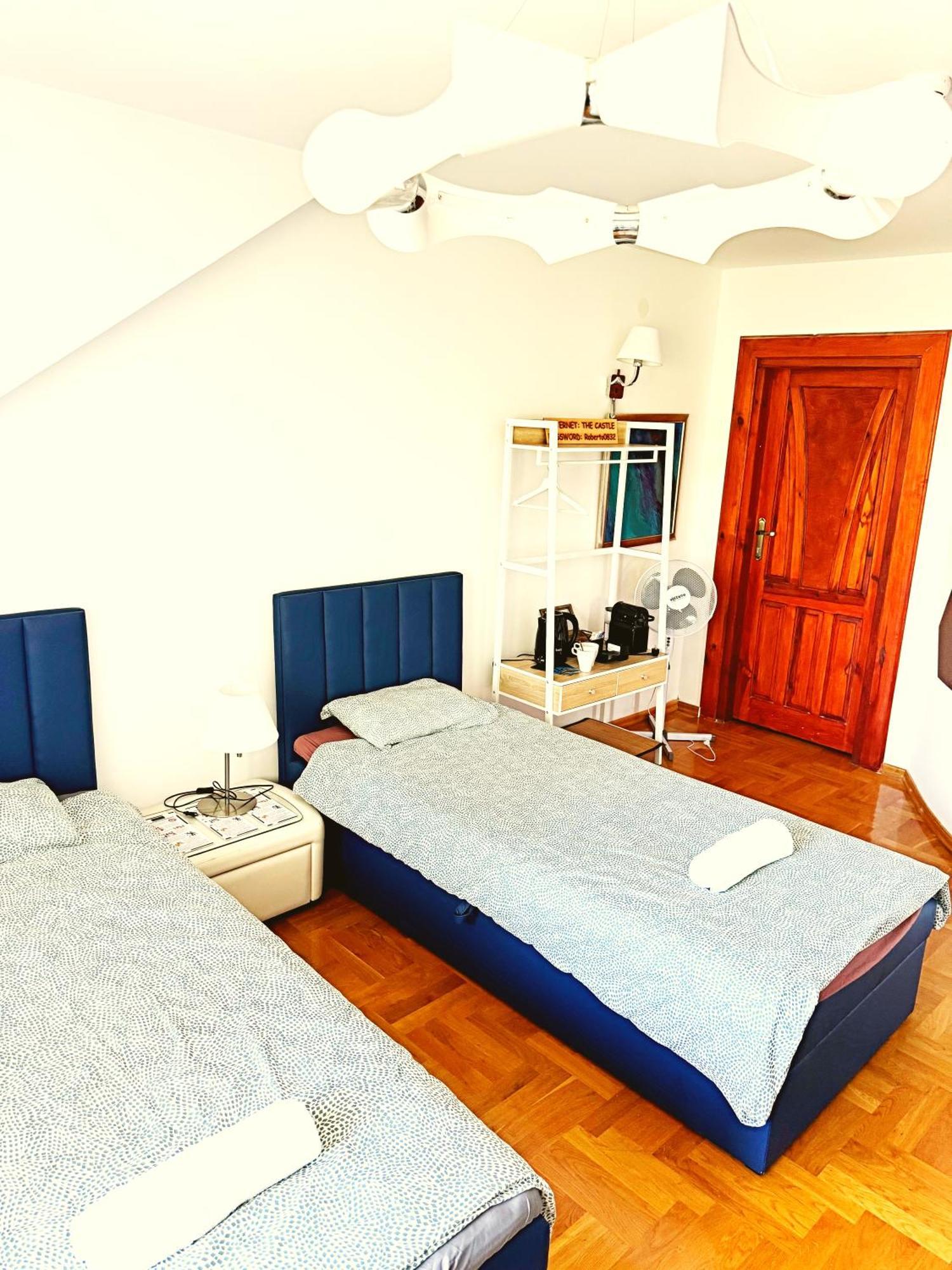 The Castle Suites & Apartment - Free Parking - (Adults Only) Cracovia Exterior foto